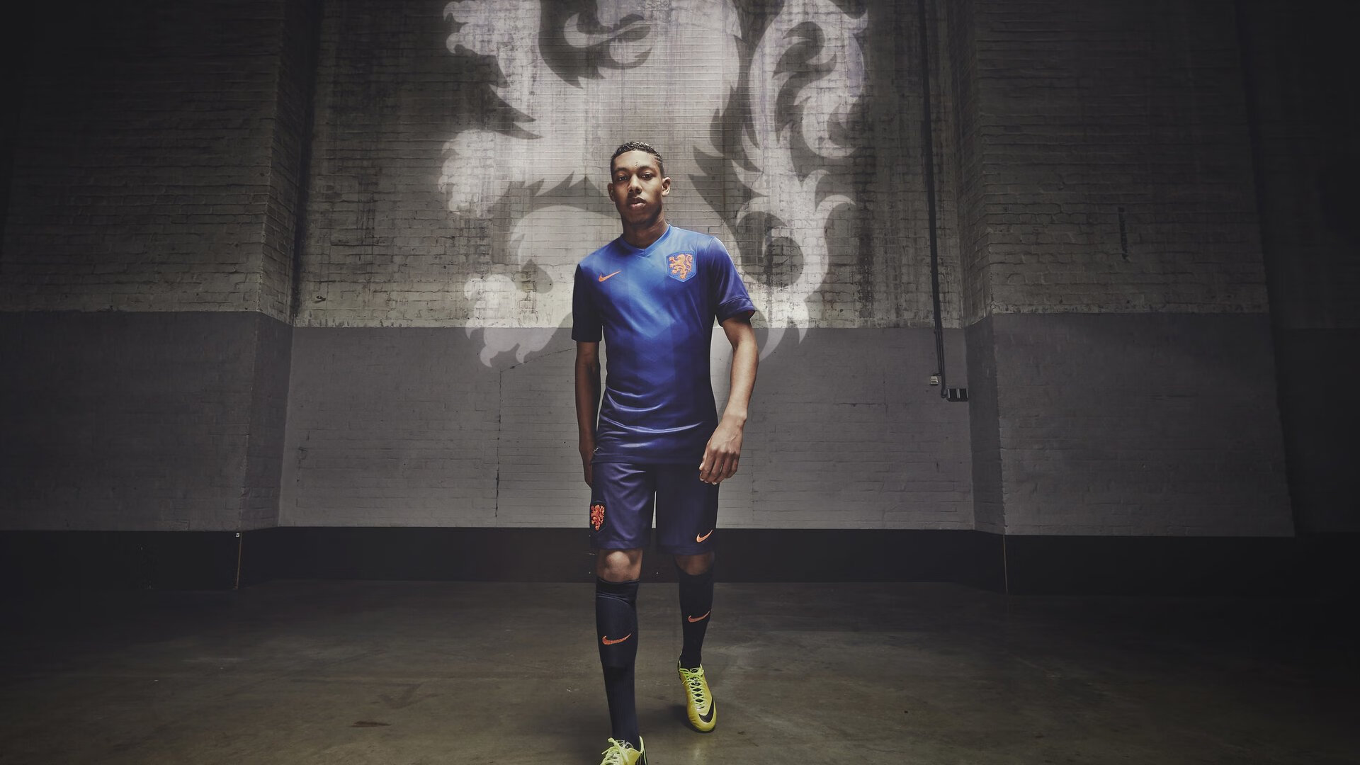 冲刺时段划水动作连贯性增强,冲刺动作要领